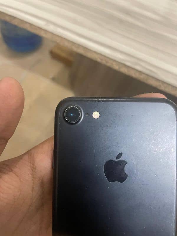 IPhone 7 32gb pta approved for sale 4