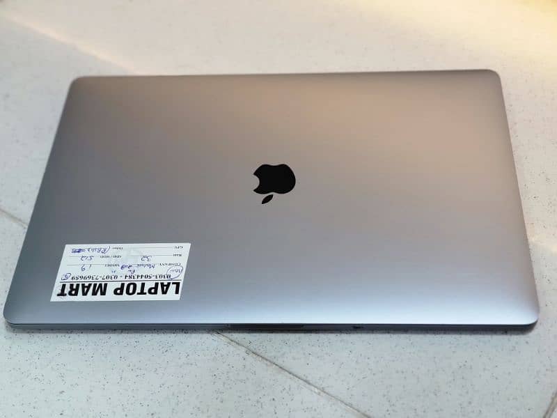 MACBOOK PRO 2018 (CORE I9) 32/512GB SSD 4