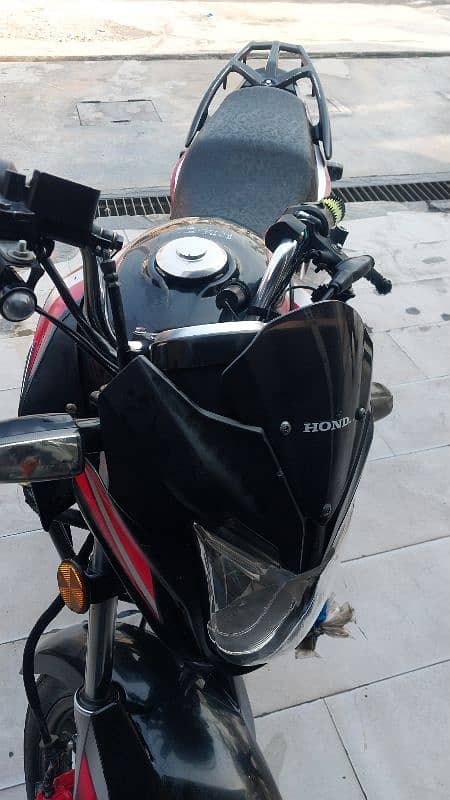 honda CB 150 cc self start use but like newly 5