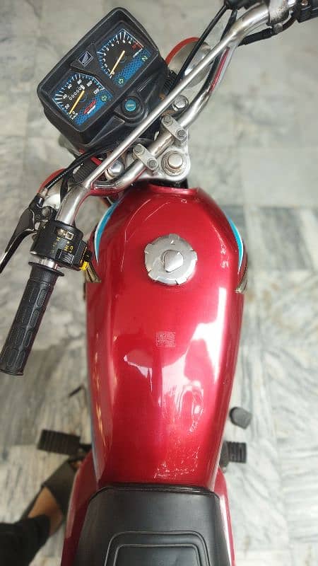 Honda 125 model 2018 lahore registered all documents complete 4