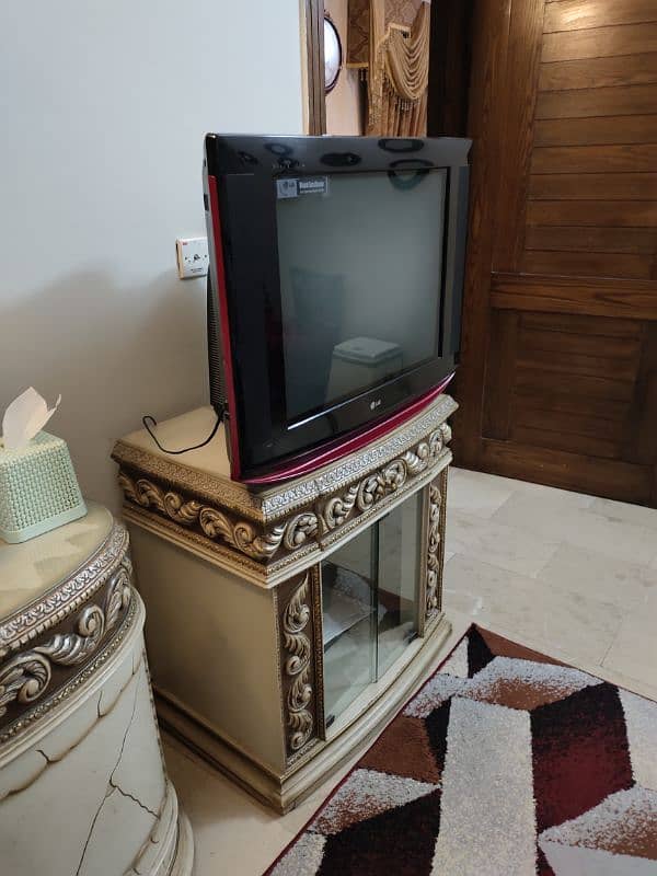 LG flatron TV 3