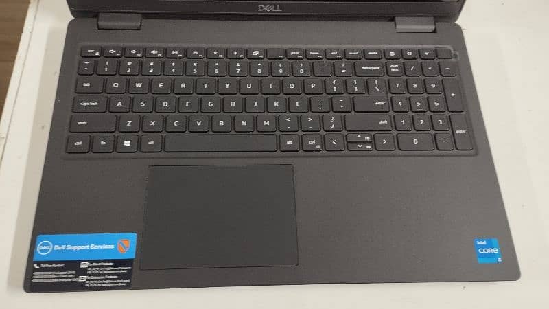 Dell Latitude i5 11th Gen 1