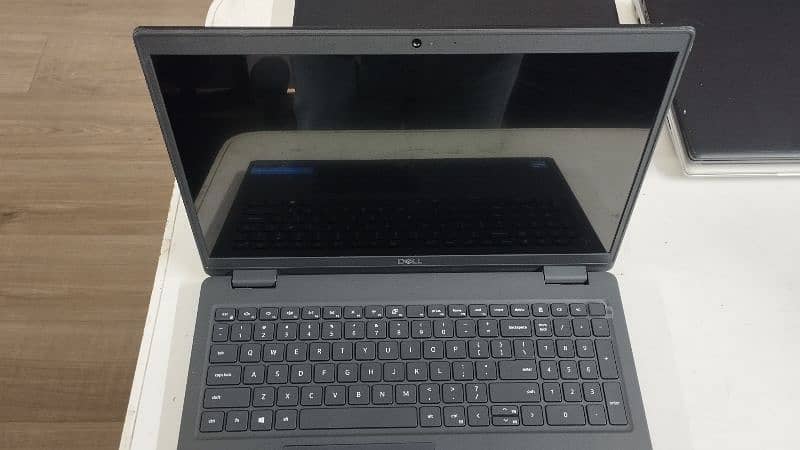 Dell Latitude i5 11th Gen 4