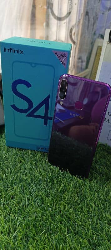 INFINIX S4 4GB ram 64GB rom 2