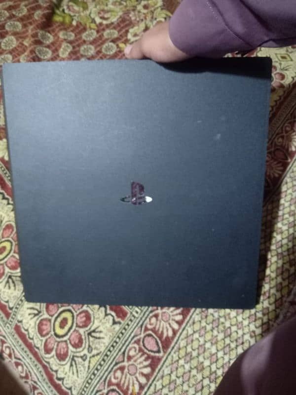 PS4 PRO VERSION 1TB 2