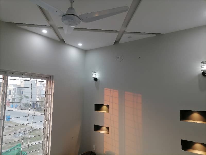 Ideally Located House Of 5 Marla Is Available For sale In Lahore 11