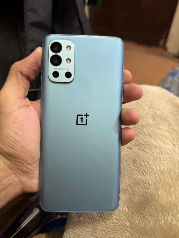 OnePlus 9r 256gb 0