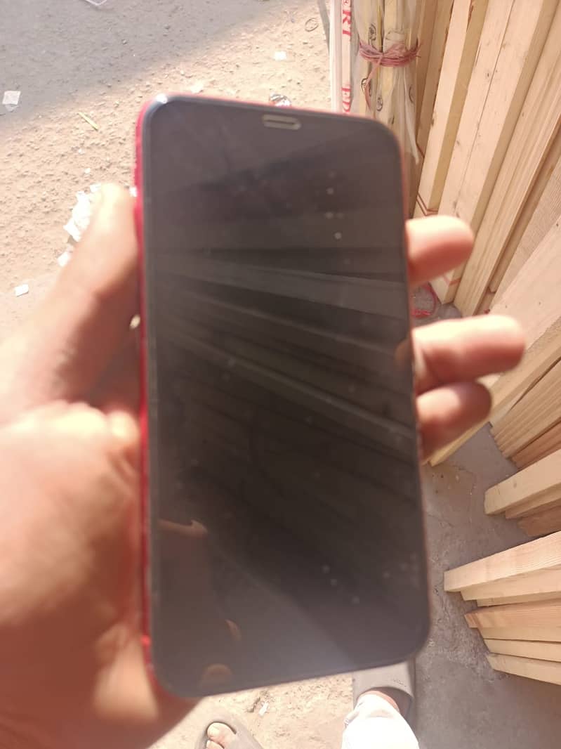 pta approved , condition 10/9, 64 gb memory , red colour 2