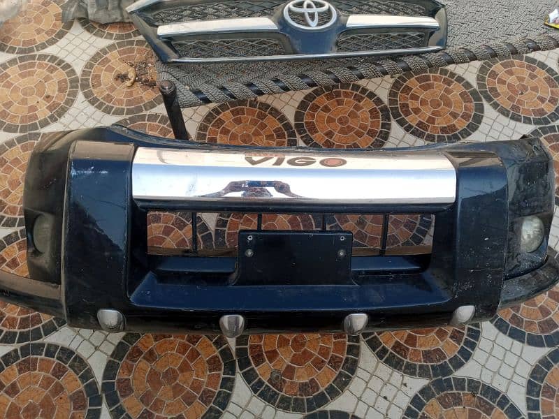 Vigo front bumper safty rad with garill 1