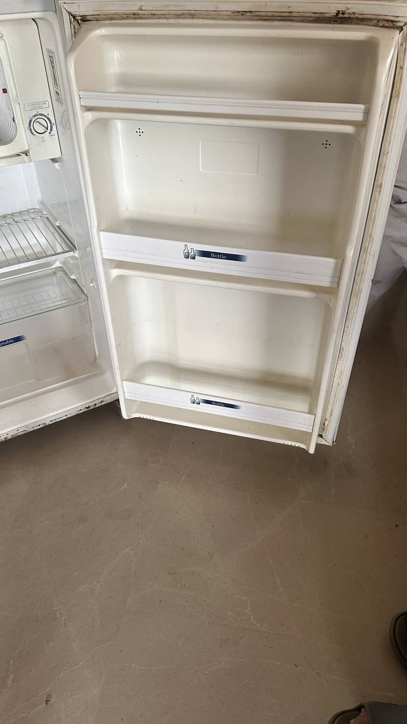 Toshiba single door fridge 3