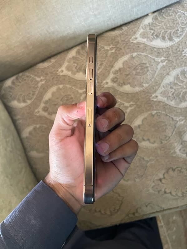 iphone 16pro max non pta 4