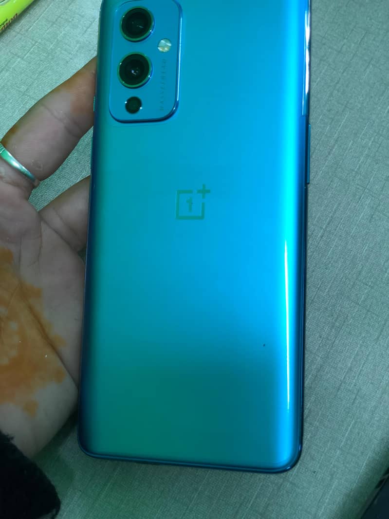 OnePlus 9 12 GB RAM 256 GB ROM 3