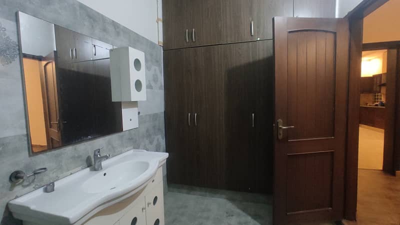 1 Kanal Upper Portion Available For Rent 7