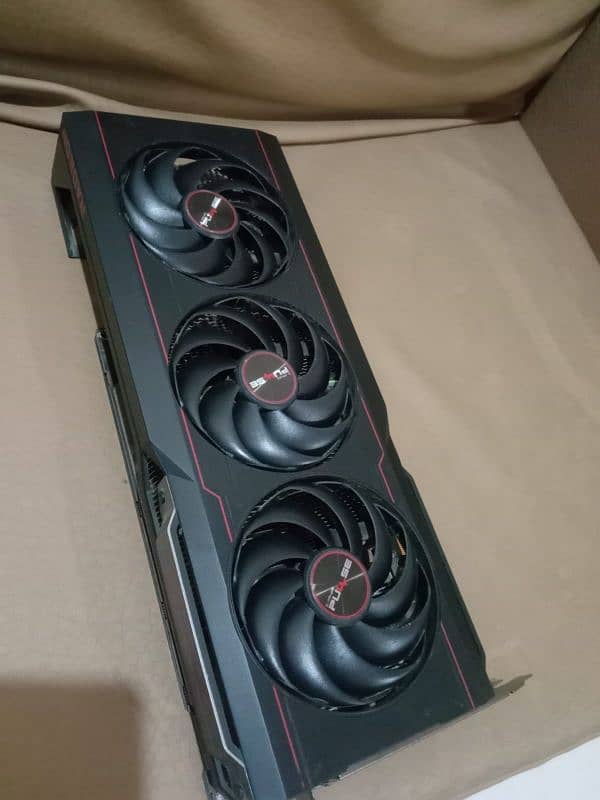 SAPPHIRE PULSE AMD RADEON RX6800 XT GRAPHICS CARD 3