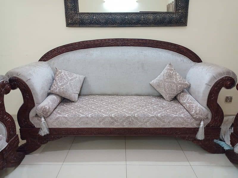 7 seater wodden pure sofa for sale 0