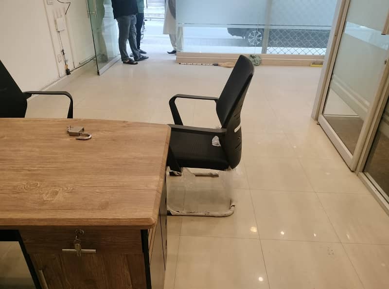 4 Marla Ground Floor Office For Rent In DHA Phase 1,Block K, Lahore. 7