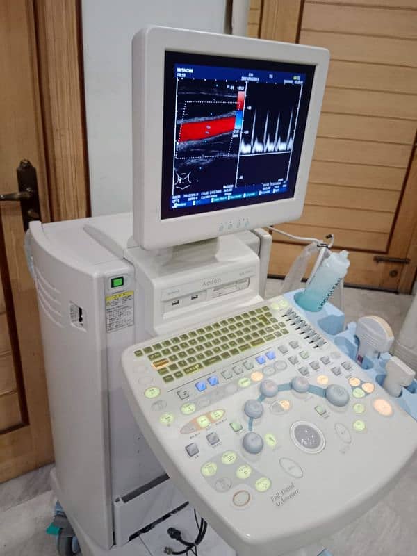 Hitachi EUB 7000 HV Ultrasound 2