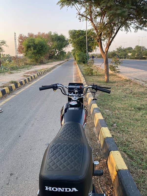 Honda 125 2024 Model Black Color 3