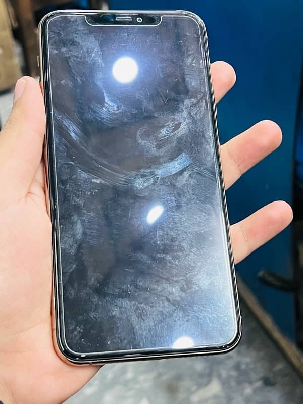 Iphone 11 pro Max 256Gb PTA 5