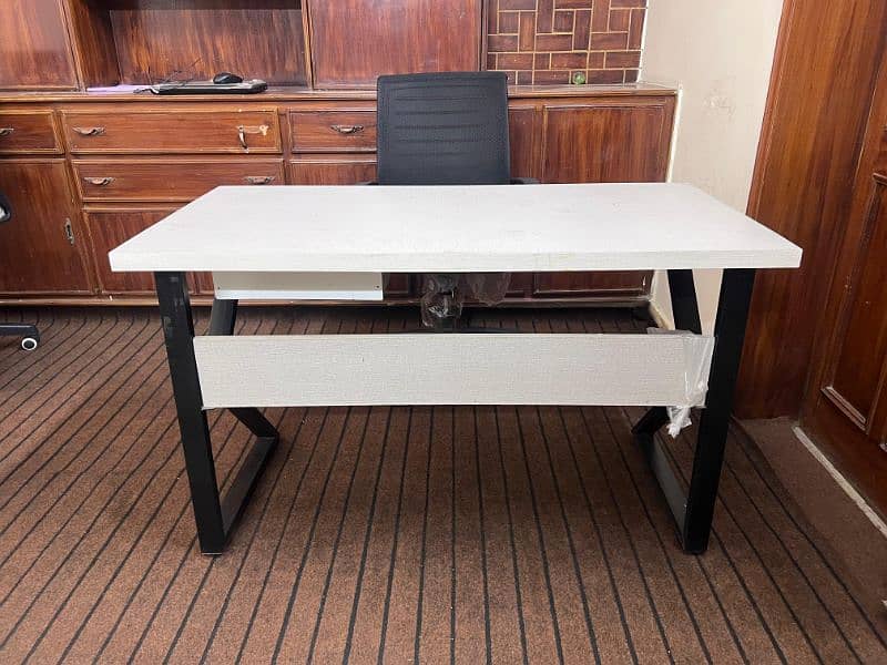 K-Shape Office Table with Drawer 0