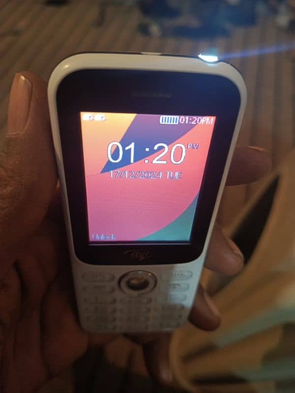 itel 5031 in brand new condition 4