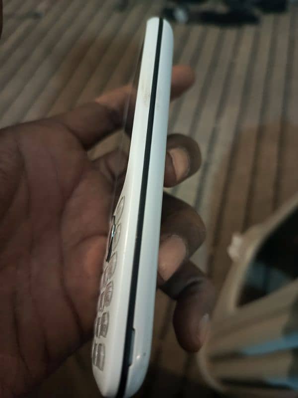 itel 5031 in brand new condition 5