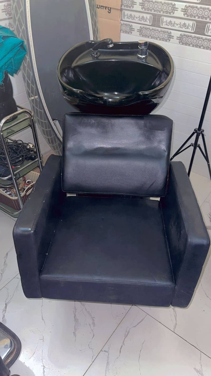 chairs | saloon chairs | parlor chairs | shampoo unit 3