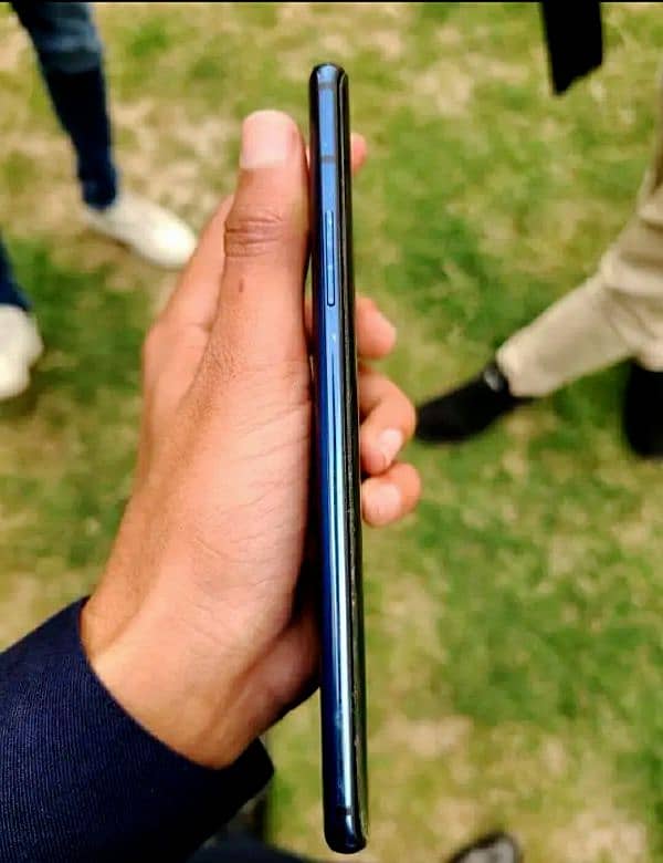 oneplus 7 pro duil sim my whatapps num 03078143445 no exchange 5