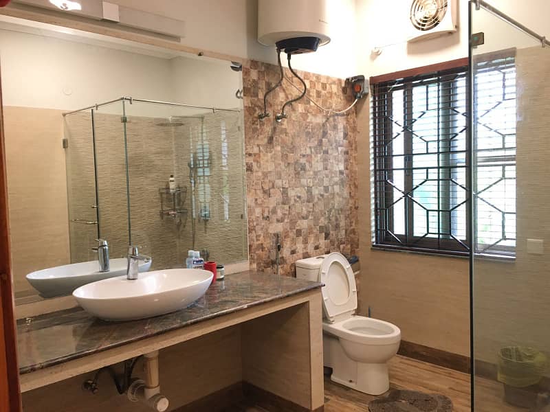 3 Kanal Beautiful Luxurious Fully Furnished Upper Portion For Rent in Abid Majeed Road Lahore Cantt 4