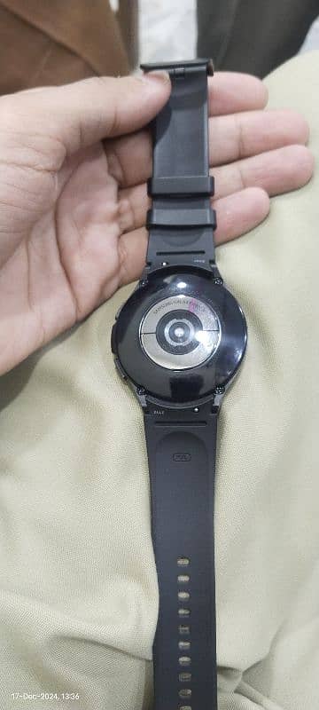 Samsung Galaxy watch 4 classic 2