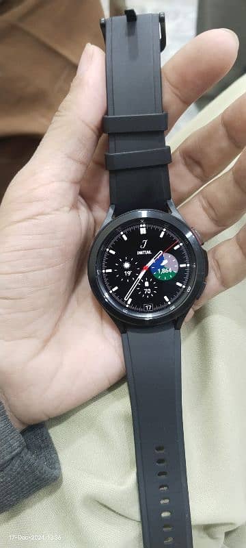 Samsung Galaxy watch 4 classic 3