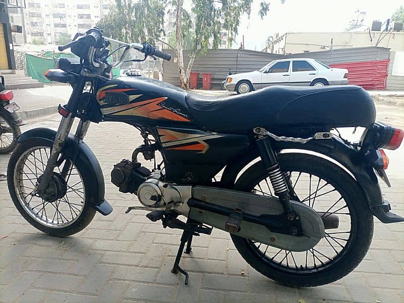 hi speed 2016 black colour model 70Cc bike for sale 1