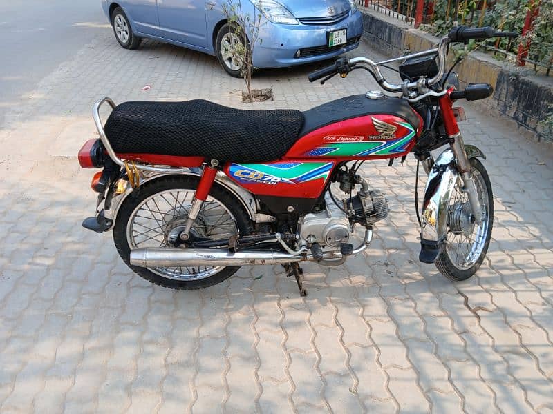 Honda CD 70 2018 Golden No 6000 4