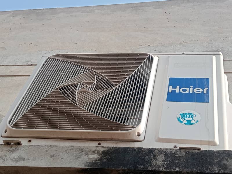 Haier Pearl Inverter Ac just like brand new 3