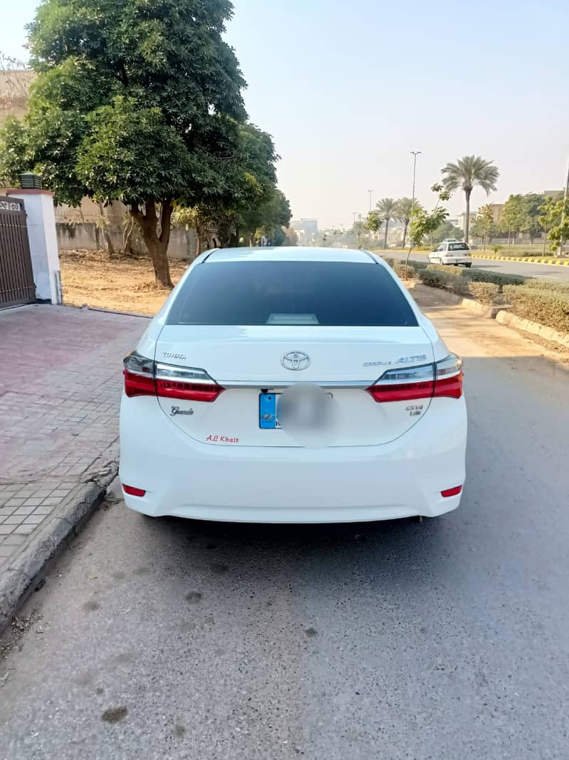 Toyota Corolla Altis 2020 1.8 Grande 9