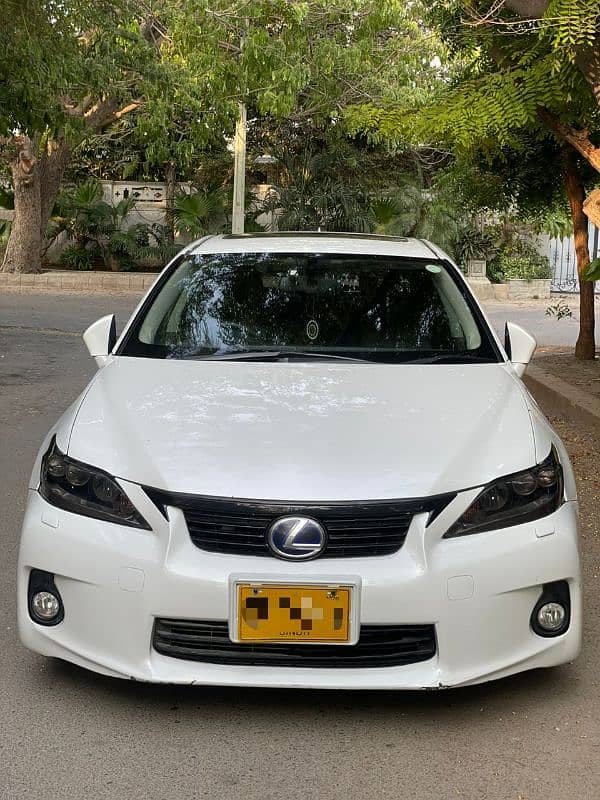 Lexus CT200h 2011 3