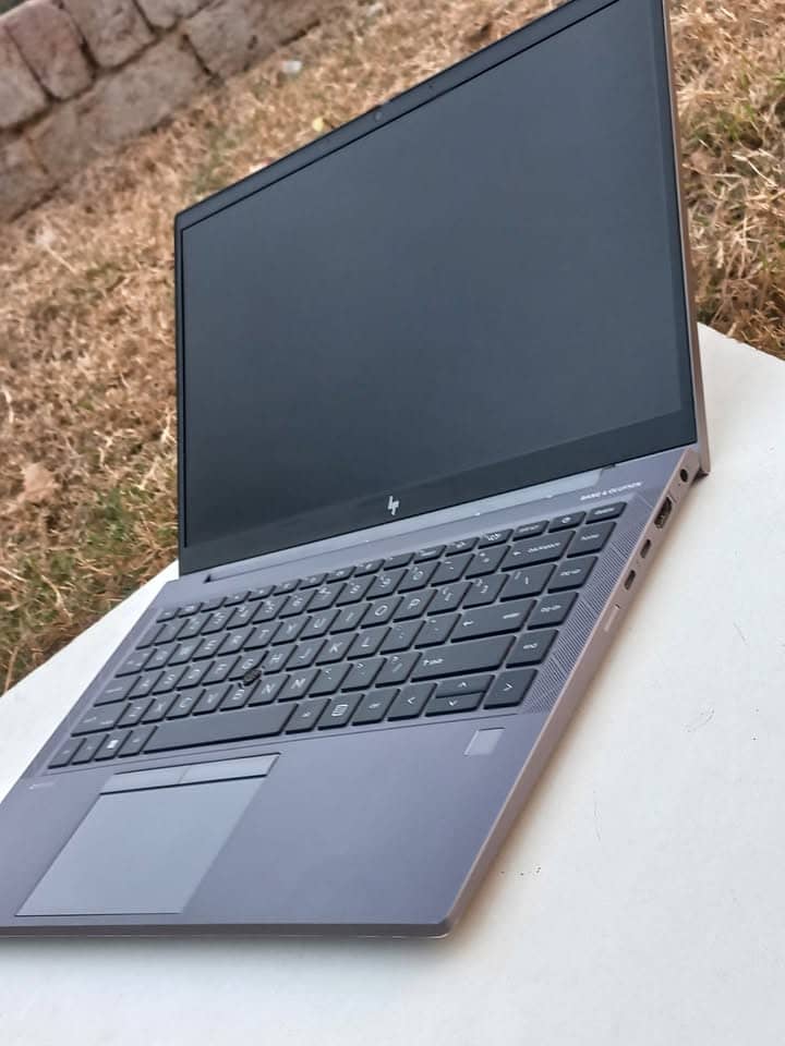 hp zbook firefly g8 core i7 11th gen | Mobile Workstation 4