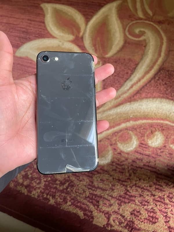 iPhone 8 all okay jisko be chahhye contact ‪+92 319 4180630‬ kare . . 3