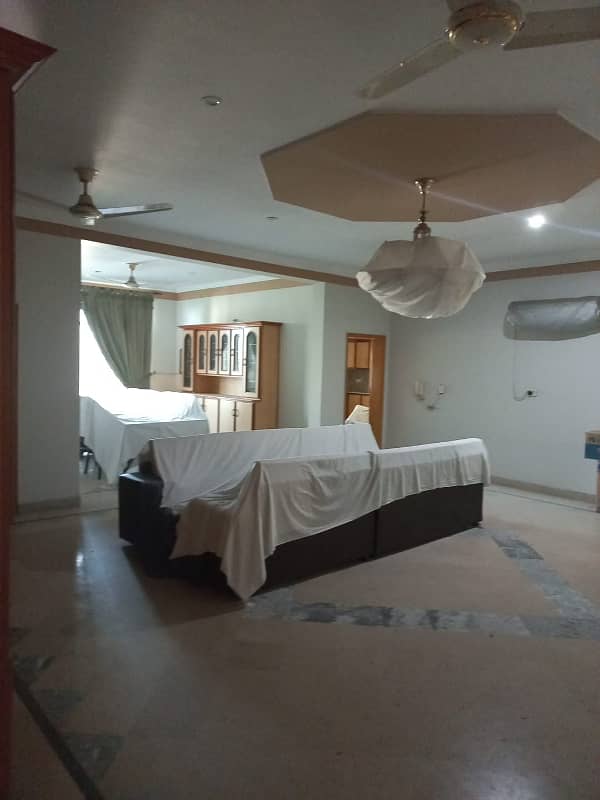 BEST FOR SCHOOL COLLEGE HOSTEL 2 KANAL 4TH STOREY HOUSE AVAILABLE FOR SALE IN WAPDA TOWN PHASE 1 - BLOCK D2 13