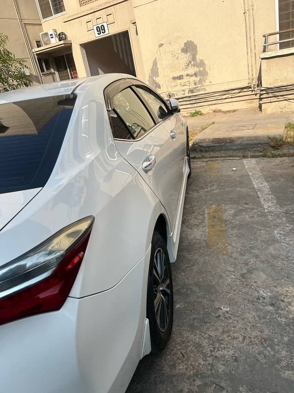 Toyota Corolla Altis grande 1.8 2019 1