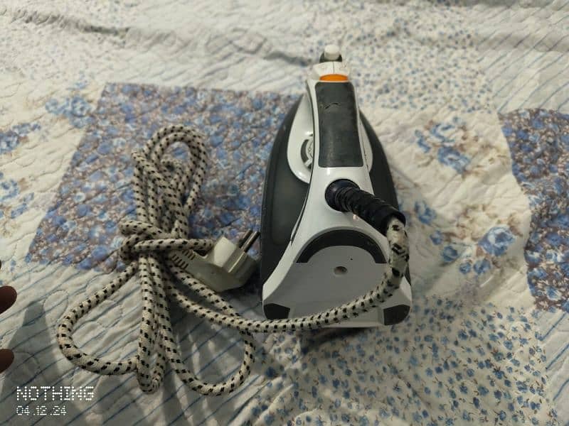 steam iron LA 1