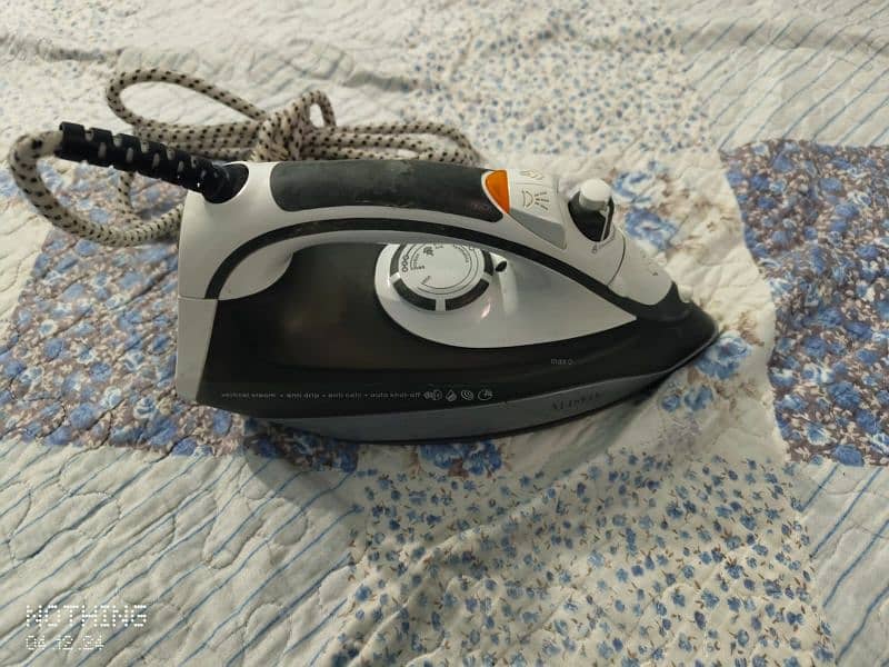 steam iron LA 4