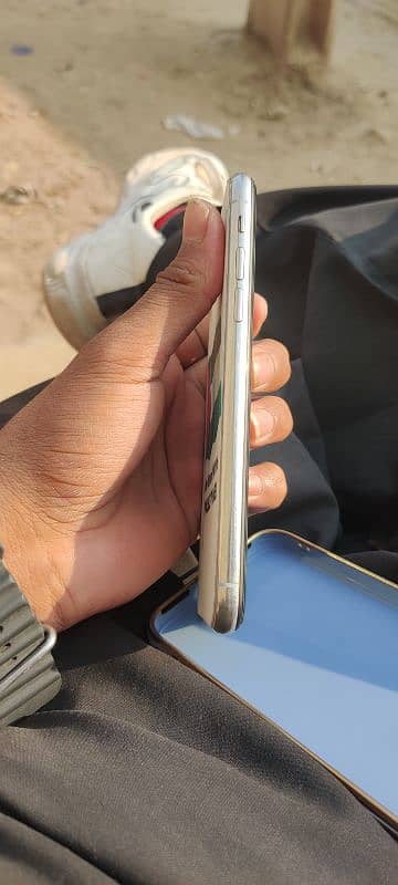 iphone x non PTA 4