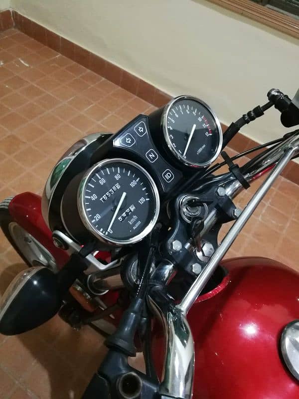 Suzuki GS 150 Special Edition 9