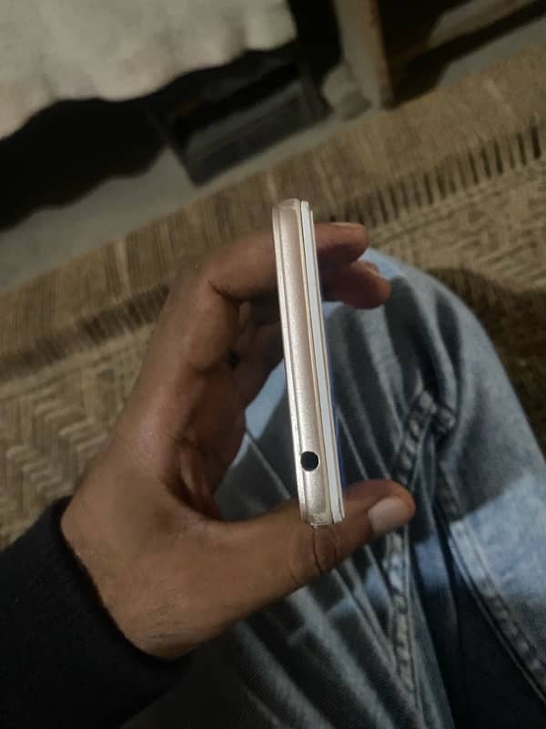 Oppo A37 1