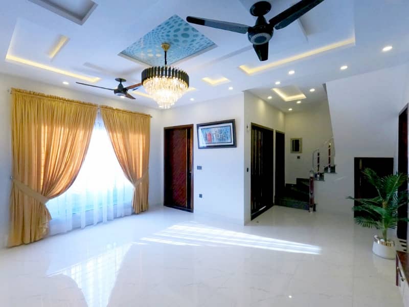 Sale A House In Lahore Prime Location 8