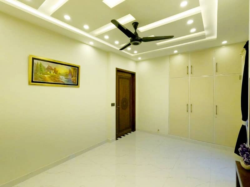 Sale A House In Lahore Prime Location 42