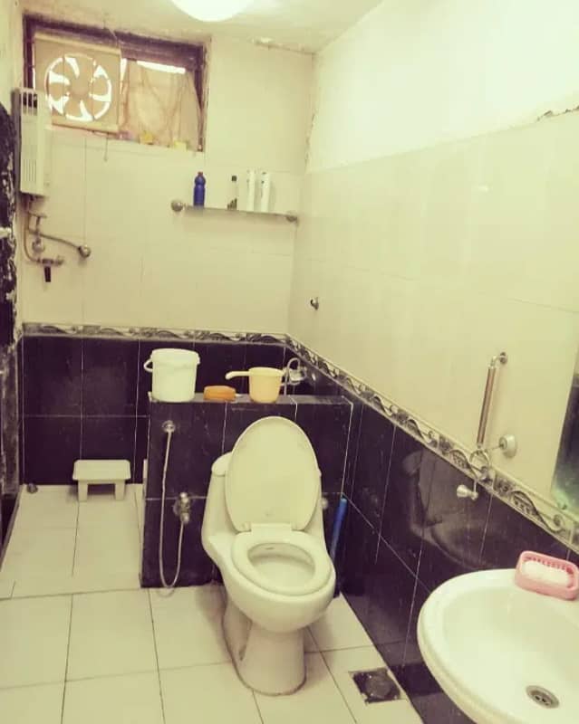 2 Bed Groud floor D type flat for Rent G-11/4 3