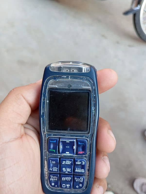 Nokia 1100 and Nokia 3320 for sale 3