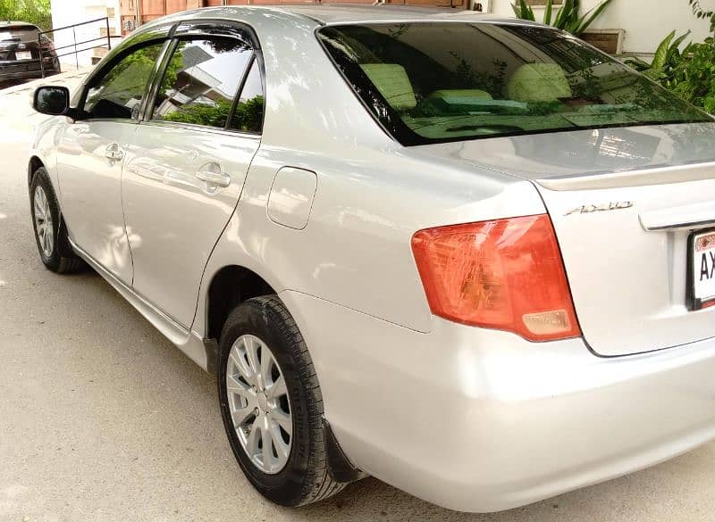 Toyota Corolla Axio 2012 9